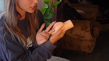 Pussy Licking Tutorial - Real Sex Education With Roxy Fox