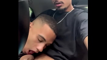 Chupei O Uber E Dei Para Ele