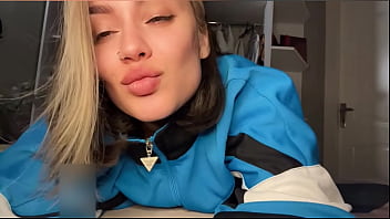 My Best Friend' Girlfriend Gave Me An Unforgettable Blowjob While He Went To The Store