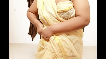 Chubby Asian Aunty Showing Boobs