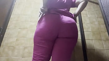 Grabando Enfermeras Con Camara Espia En El Baño