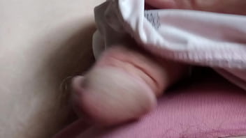 Jerking Off In Panties - cumshot, panties, amateurs, jacking-off - Video 690788