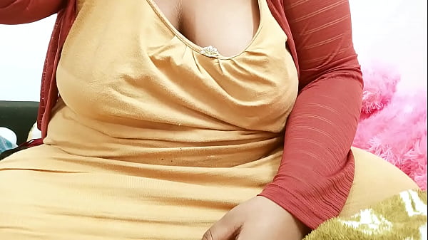 Indian Bengali Bhabhi With Sexy Tits