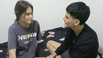 Le Quito La Virginidad A Mi Pequeña Hermanastra Y Me Le Vengo Adentro De Su Coño. H.l