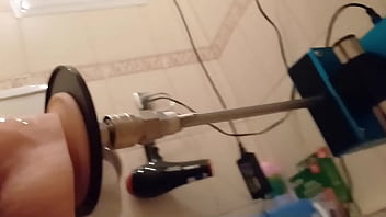 Секс машина ебет парня. Новое,домашнее видео.