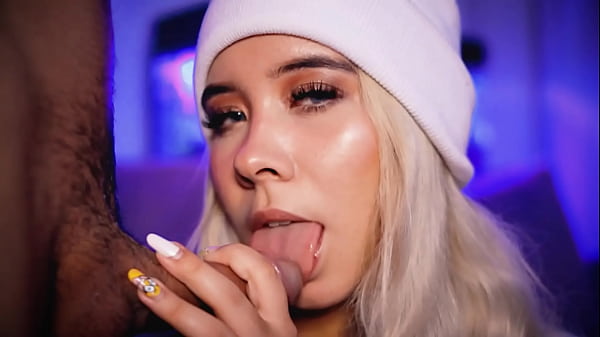 Cute Faced Blonde Looks Adorable While Sucking Cock