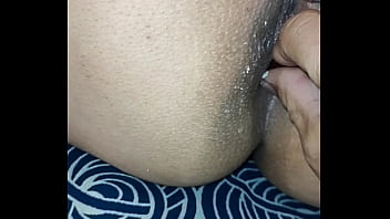 Deleitando Un Sabroso Postre