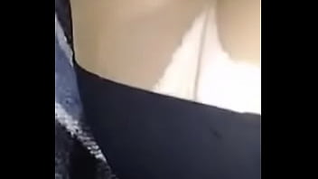 Con La Ropa De Mi Hermana