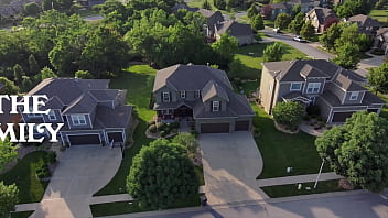 Sex Freak Freya Von Doom Visits Stepdad And New Wife - Aitsfs1:e7 3/4