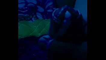 Me La Jalo Solo Después De Un Día Duro