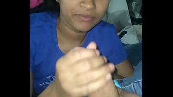 Sexo Real Con Mi Hermanastra Cuando Entra A Limpiar Mi Habitación.