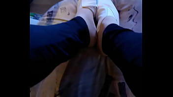 Relaxed Auf Der Couch