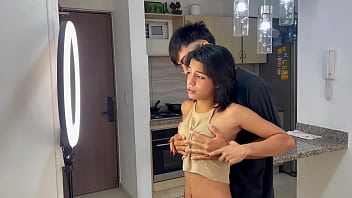 Ayudo A Mi Pequeña Hermanastra En Sus Redes Sociales Para Poder Follarmela Y Termino Corriendome En Su Coño. - anal, cum, sex, teen, latina, real, amateur, homemade, squirt, big-ass, amateurs, big-tits, taboo, c - Video 623944