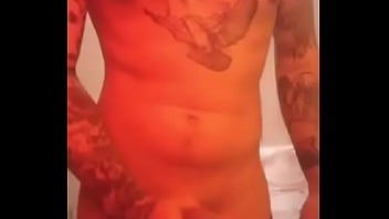 Sexy White Dude Jerking Off