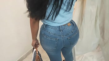 Camara En Vestier Publico Madura