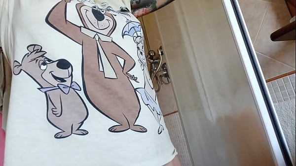 Chantal Is Really Hot During Her Shower