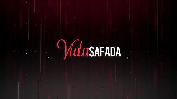 Safadinha Ganhou Um Brinquedinho Novo De Um Fã E Foi Usar Pra Ele Ver.