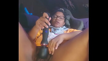 Twitch Streamer Bearynervous Gives Herself Squirting Orgasms All Over Her New Gaming Chair