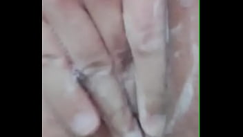 Brincando Com O Consolo - banho, consolo, novinho - Video 524549