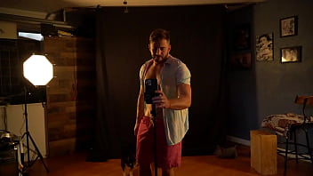 Taking Sexy Pics In Slow Motion