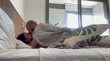 A Vizinha Me Deixou Gozar Dentro Da Bucetinha Para O Corno Chupar Quando Chegar