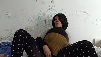 British Hot Wife Masturbating Her Hairy Pussy While 9 Months Pregnant