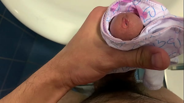 Jerking Off In Secret On My Stepsister' Panties