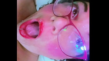 2 Condom Loads On Karilyn' Face