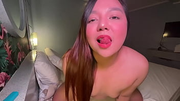 Pinay Sharinami Showing Her Hairy Armpit