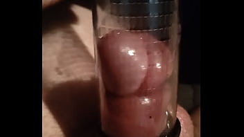 Testing New Penis Pump - penis-pump, pumped-dick - Video 550229