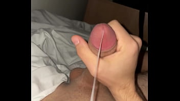 Novinho Roludo Gozando - cumshot, masturbation, big-dick, roludo, novinho, exibido, gay-masturbation - Video 544401