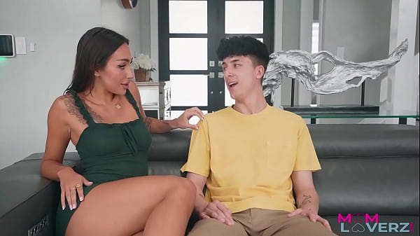 Stepmom Sisi Rose Wants Creampie S3-e7