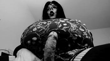 Voluptuous Shemale Cunt Karola Ts Bigtitsmisspiggy