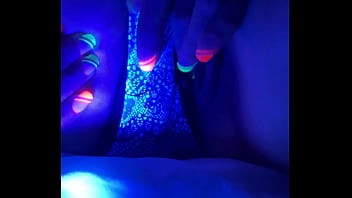 Sassyslinkey4300 Playing With Nice Little Pussy