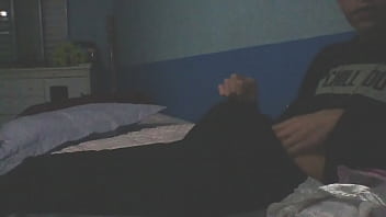 Novinho De 15 Cm Bate Punheta á Noite