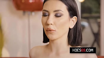 Petite Slut Vivian Grace With Frisky Booty Enjoyed Each Inch Of Boyfriend' Cock Into Her Ass