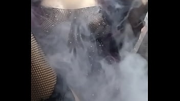 Fume Con Ganas De Cojer