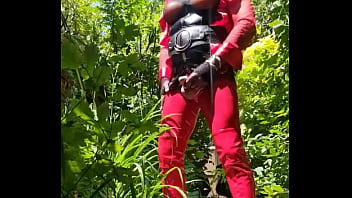 Tranny Pissing Outdoor