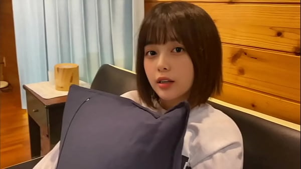 「ねぇ。今からエッチしたい_」可愛い顔して性欲旺盛な彼女に言われて沢山彼女のおまんこに精子をどくどく注入しました。