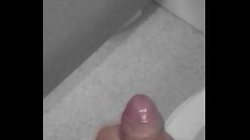 Pene Grueso Bombeando Leche