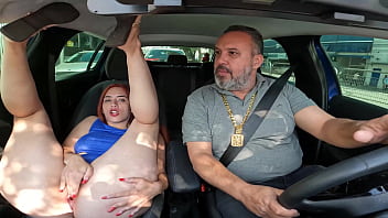 A Carioca Isa Sampaio Uma Gata Maravilhosa Exibe Sua Beleza Nas Ruas Na Carona