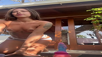 Casada Gostosona Brincando Na Sacada