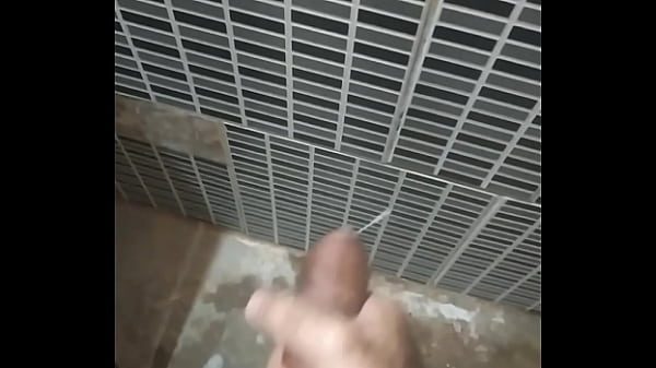 Punheta Gostosa No Banheiro - masturbation, big-cock - Video 353024