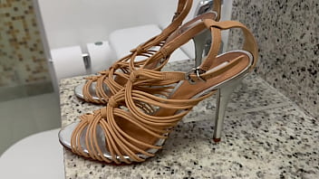 Schutz - Blowjob, Handjob, Highheels, Salto, Schutz - Blowjob - 2025 - Hot - Show - Video 411927