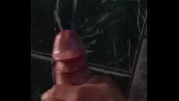 Batendo Uma Até Gozar - gay-porn, gay-masturbation - Video 387964