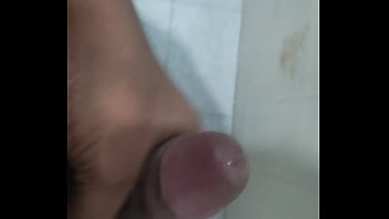 Punheta No Banheiro - solo, gay-masturbation - Video 404604