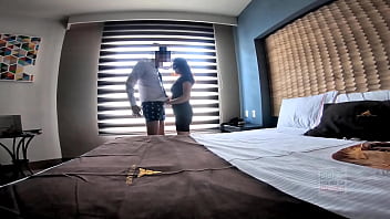 Mi Regalo De Graduación Fue Una Milf Liberal. Ya Estas Grande Ponte Traje Y Meteme La Verga