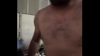 Funcionário Levando Tapa Na Cara Do Patrão