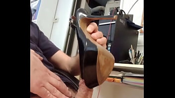 Me Sacan Hasta La Ultima Gota De Leche