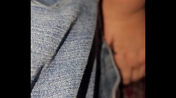 Full Blowjob At Concert In Truck